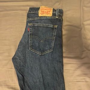 Dark wash Levi 505 32 by 32